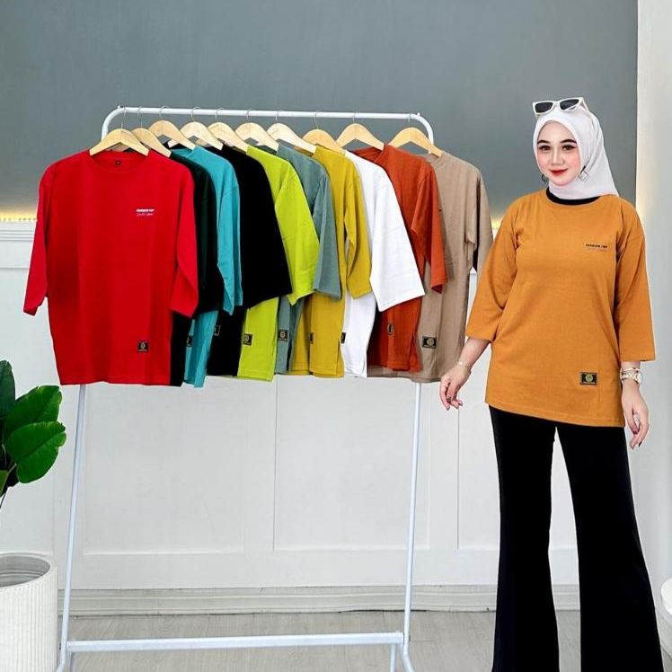 Foto SINCTARO SINCTARO Kaos Oversize Hijab Style Lengan 7/8 Kaos Wanita