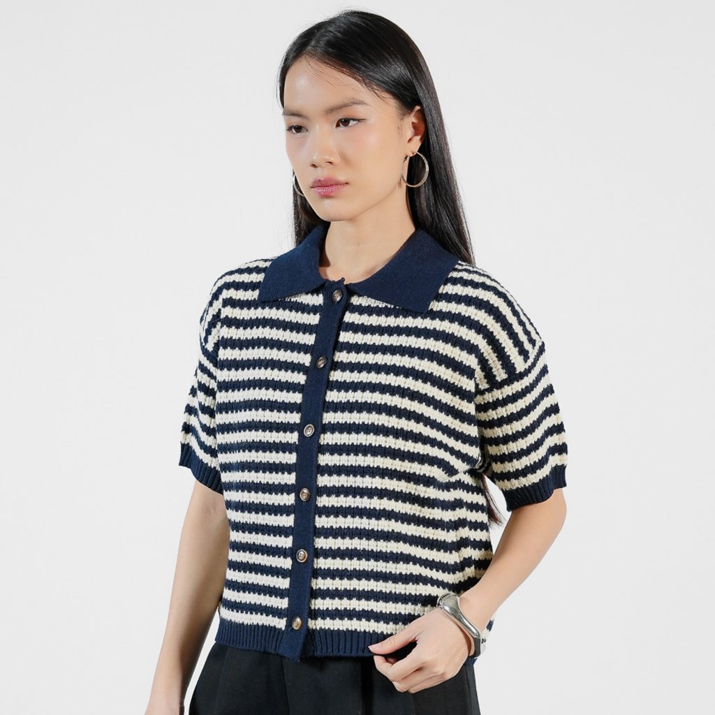 Foto This Is April This Is April Silven Top Kemeja Rajut Wanita Lengan Pendek