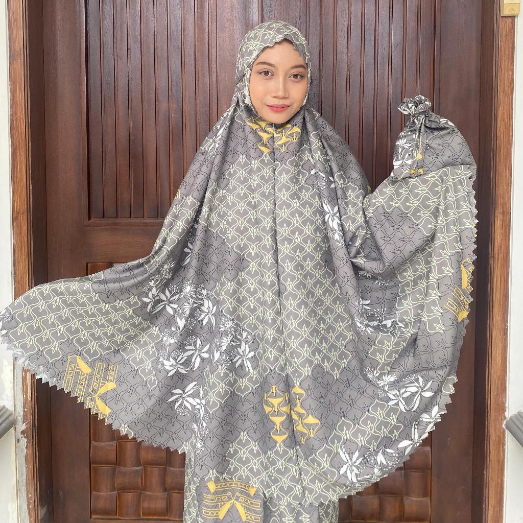 Foto Azizah Design Mukena Travelling Cantik Bahan Katun Mikro Mewah Fashion